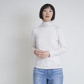 ao/なめらか天竺タートルネック